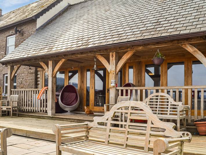 Cottage for 4 people, with garden in Mid-Wales