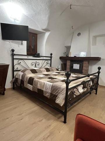Gîte pour 3 personnes, avec jardin ainsi que vue et terrasse à Pragela