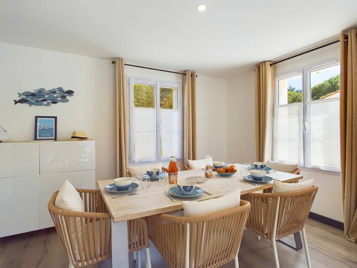 Location de vacances pour 6 personnes, avec terrasse et jardin à La Flotte - 3