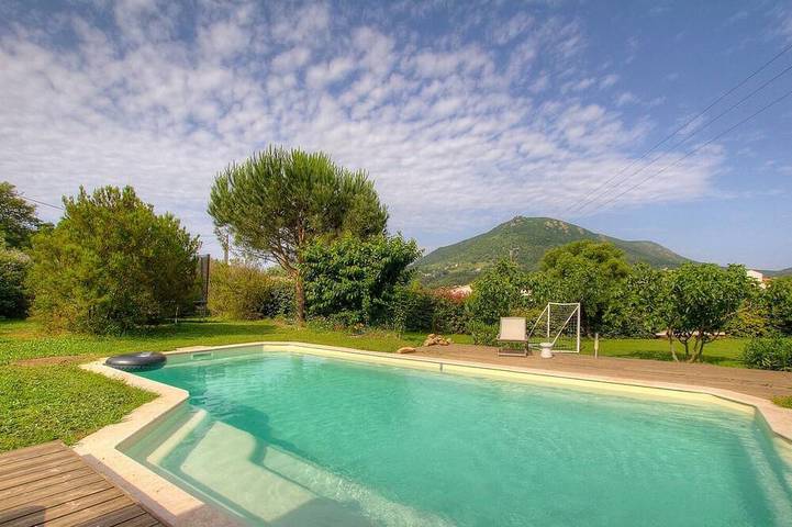 Maison de vacances pour 2 personnes, avec jacuzzi en Corse-du-Sud