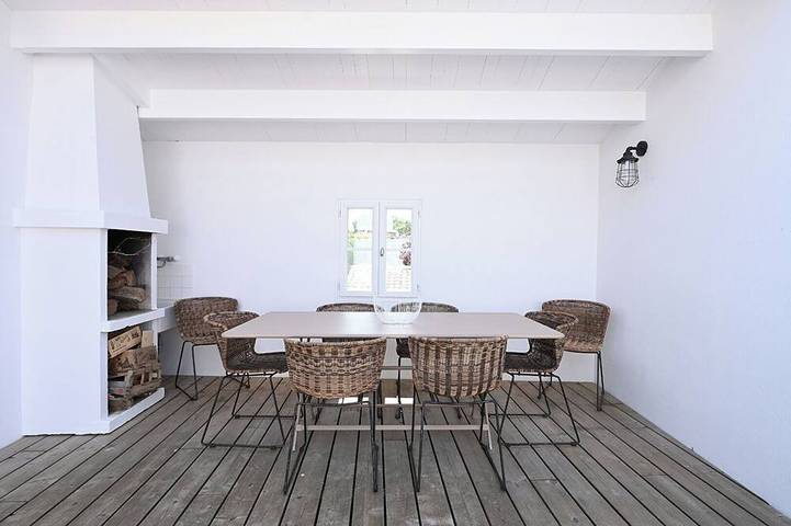 Maison au Coeur du Village D'ars en ré, Idéalement Entièrement Rénovée in Ars-en-Ré, Isla de Ré