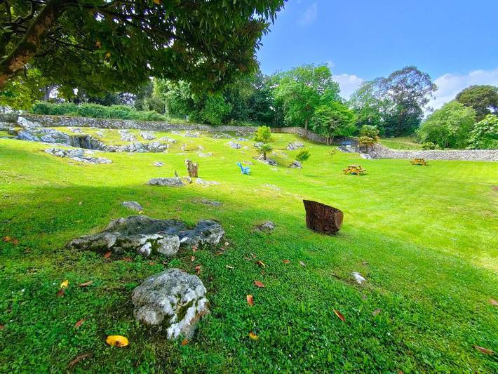 Apartamento para 4 personas, con Terraza además de Jardín y Vistas en Posada de Llanes