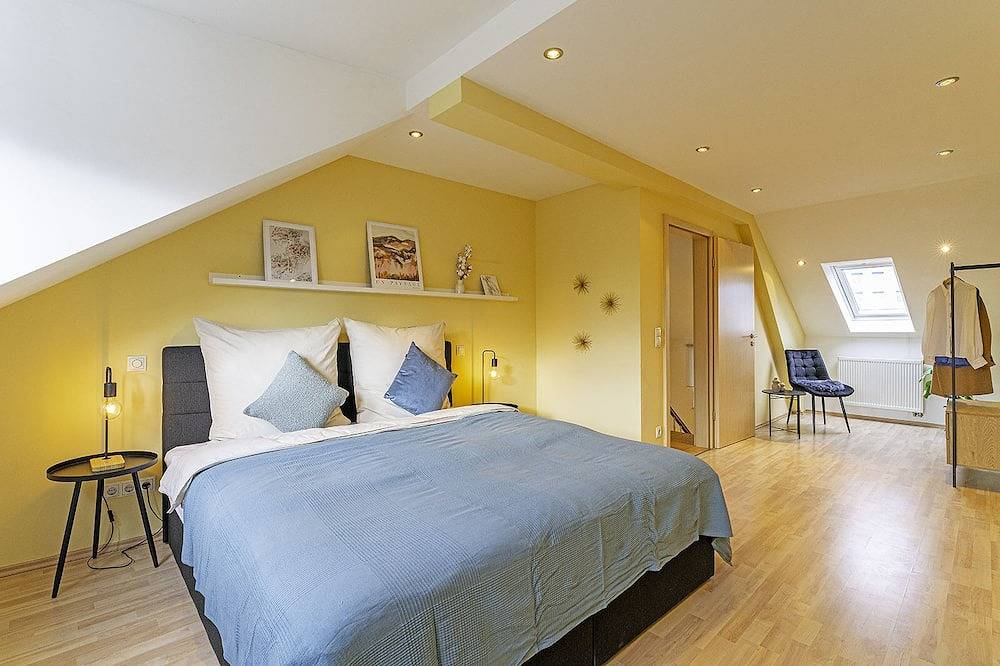 Ganze Wohnung, Deluxe Flat | Ps4 | Parken | Netflix | Zentral in Bendorf, Osteifel