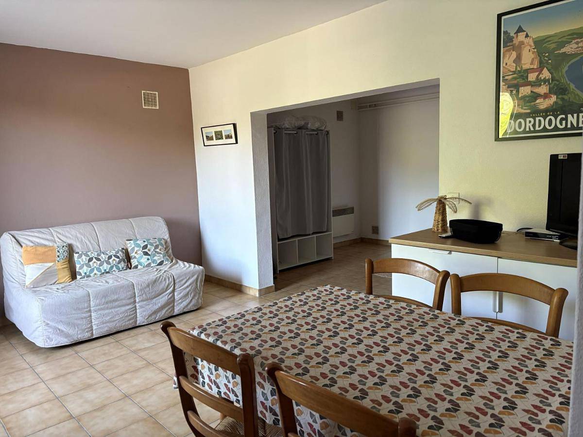 Appartement entier, Studio-Château Castelnaud-Au bord de la rivière in Castelnaud-la-Chapelle, Périgord Noir
