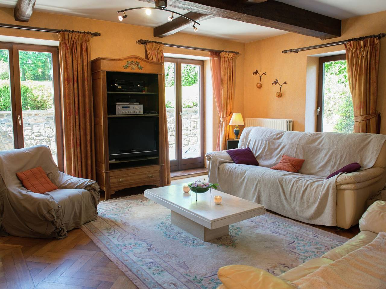 Casa rural Desnié con piscina in La Reid, Theux