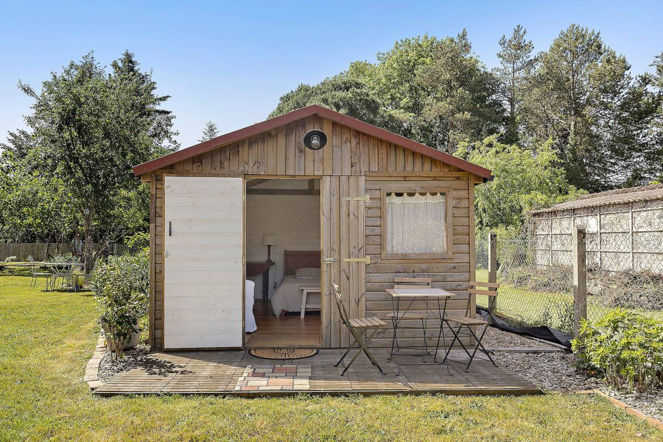 Chalet La Bienvenue in Vouzon with Wi-Fi in Vouzon, Sologne