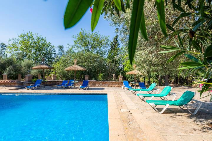 Entire studio, Charming Room Can Copet with Mountain View, Wi-Fi in Manacor, East Majorca