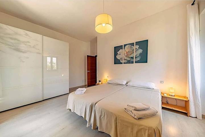 Beautiful Restored Finca, Private Pool, Superb Sea/Sunset Views in the Pretty Village of Banyalbufar in Bañalbufar, Costa de Mallorca