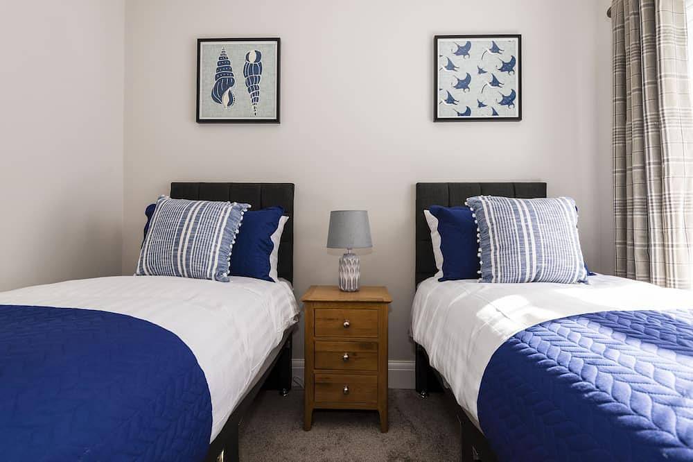 Luxury bungalow close to Peasholm Park and Scarborough's North Bay attractions in Scarborough, North York Moors National Park