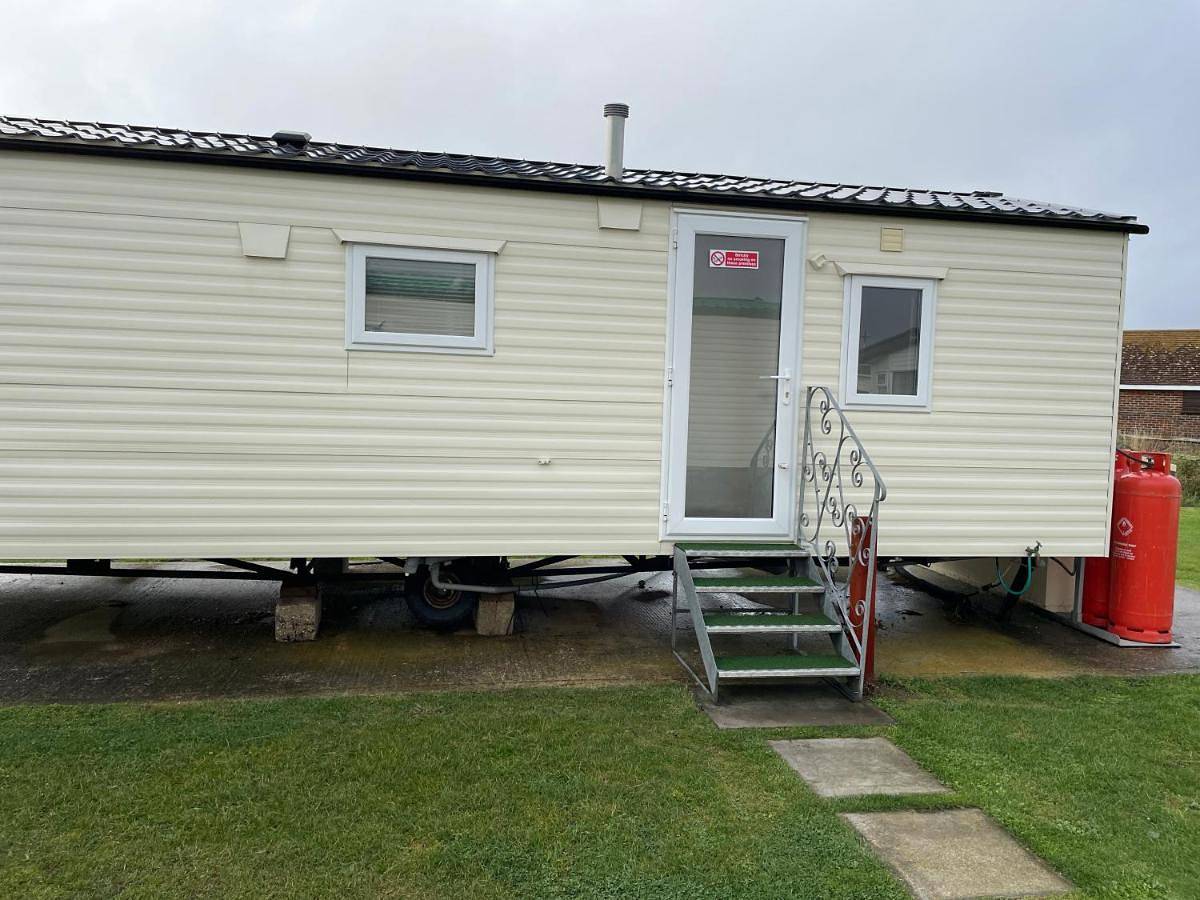 Caravan in Selsey, West Sussex