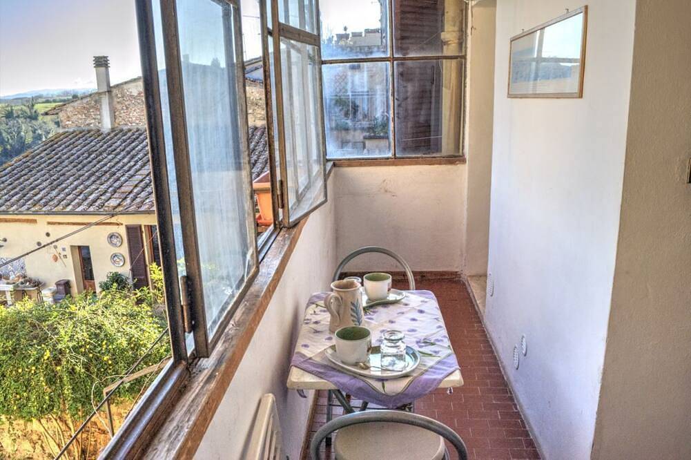 Appartamento intero, Palazzo Bonaccorsi in centro storico con vista panoramica in Colle di Val d'Elsa, Siena e dintorni