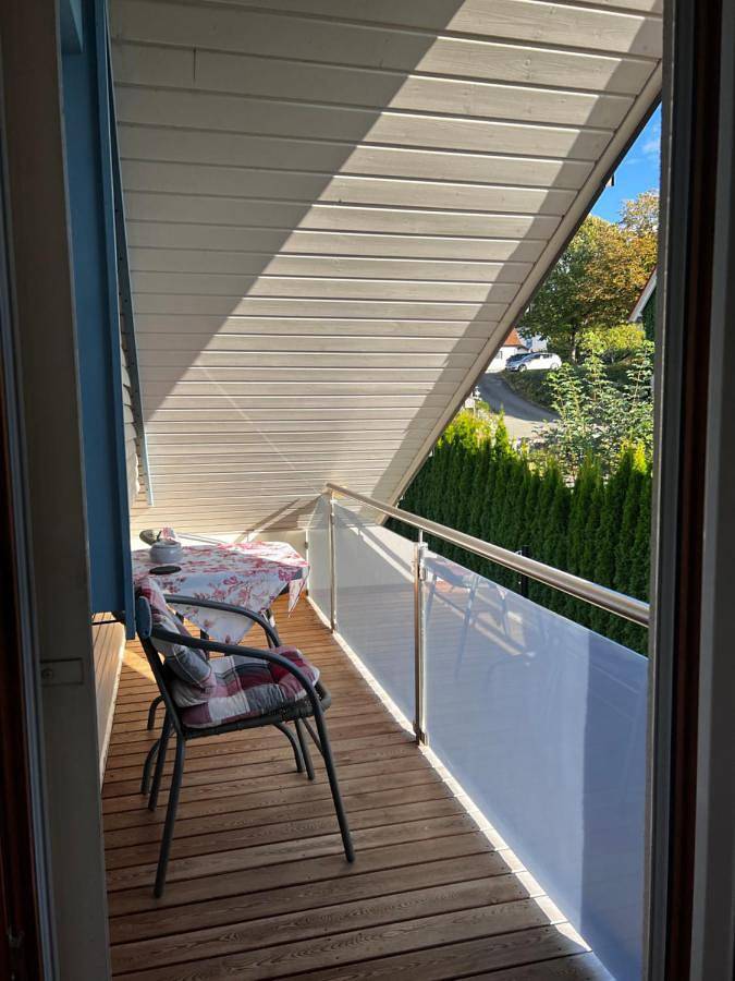 Ferienwohnung für 4 Personen, mit Balkon und Terrasse sowie Garten und Sauna in Wolfegg - 2