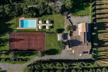 Villa for 14 People in San Gimignano, Siena Province, Photo 4
