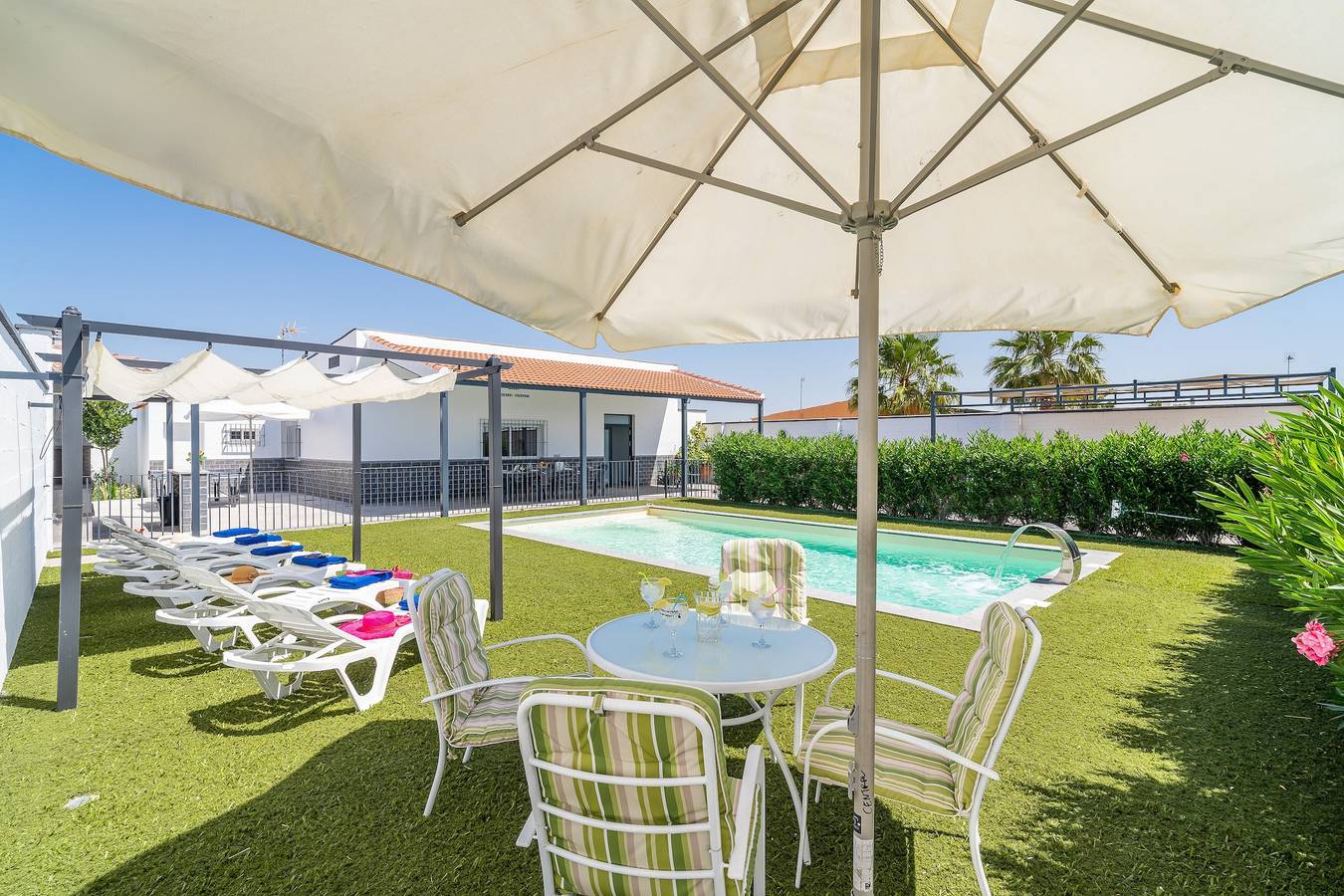 Ferienhaus 'Casa Rural Villa Gordito' mit privatem Pool, Wi-Fi und Klimatisierung in Lantejuela, Sevilla Provinz