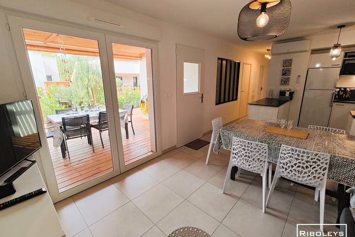 Location de vacances pour 6 personnes, avec jardin et piscine, adapté aux familles dans Vias Plage - 4