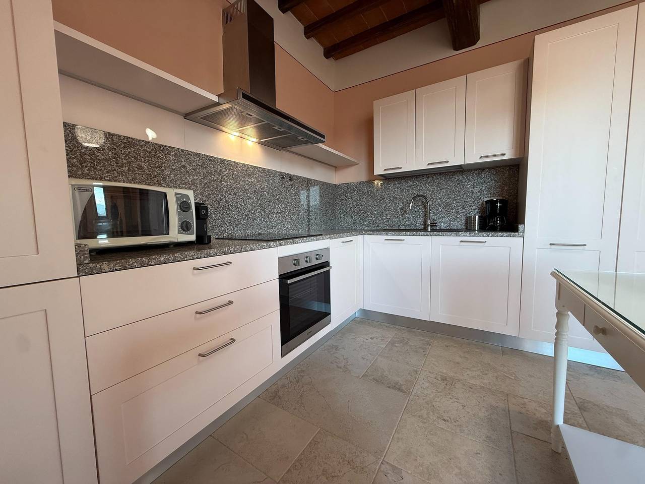 Ampia casa vacanze con piscina condivisa a Poppi in Poppi, Casentino