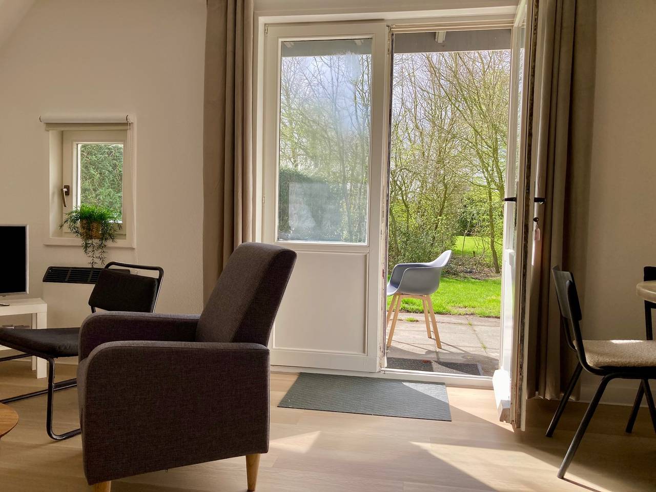 Gemütliches 6-Personen Haus in der Nähe des Lauwersmeer in Oostmahorn, Dongeradeel