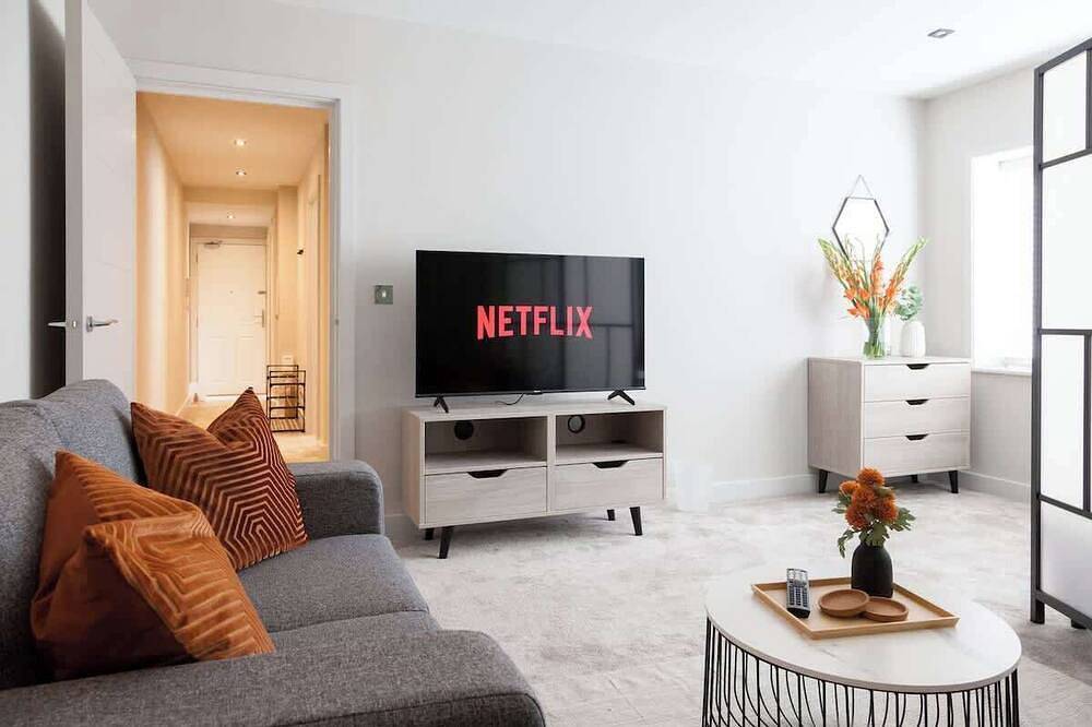 Glamping for 6 People in Leeds, West Yorkshire