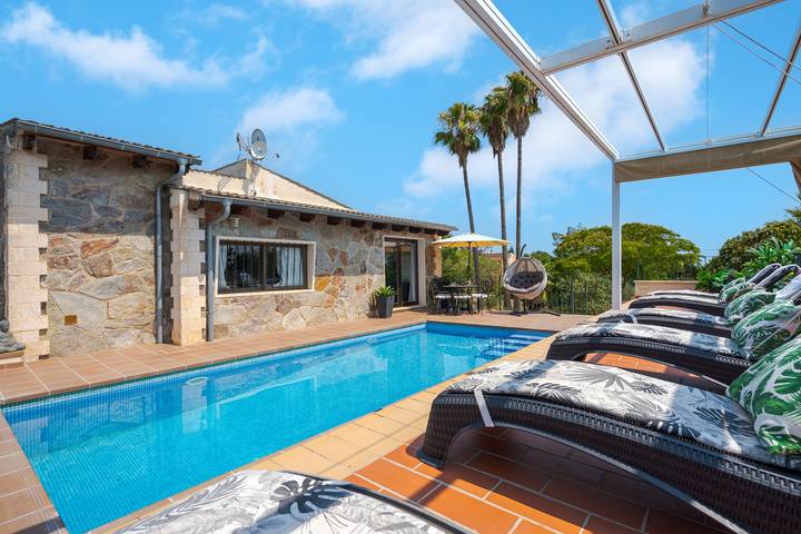 Ferienhaus für 6 Personen, mit Balkon und Garten in Lloseta