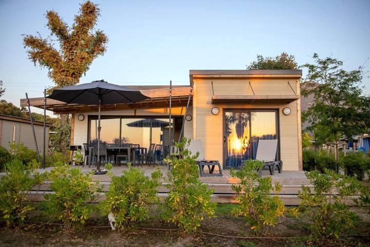 Parc de vacances pour 4 personnes, avec jardin et piscine en Corse - 4
