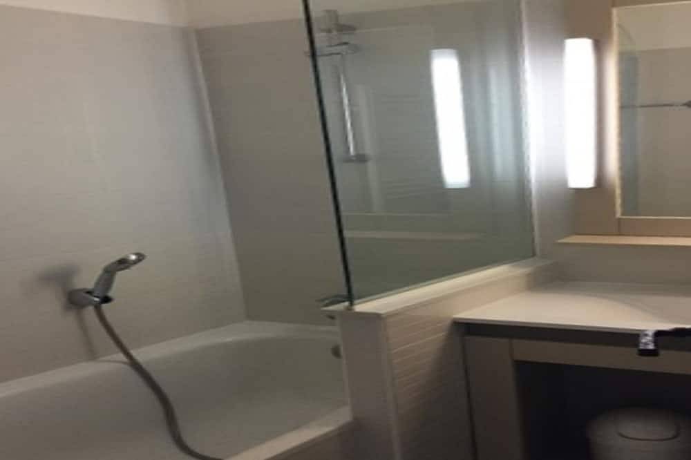 Ganze Wohnung, In Residenz Pierre et Vacance Wohnung mit Blick auf das Meer 4 Personen Promo in Pramousquier, Le Lavandou