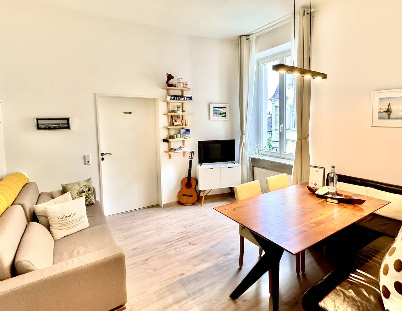 Ganze Wohnung, Gemütliche Zwei-Zimmer-Ferienwohnung „Anna“ im Herzen der Insel Lindau mit Küche und Wlan in Lindau, Bayerisch Schwaben