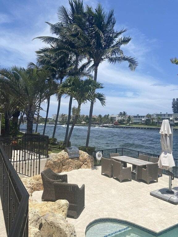 Vacation rental for 8 people, with hot tub and yard in Deerfield Beach