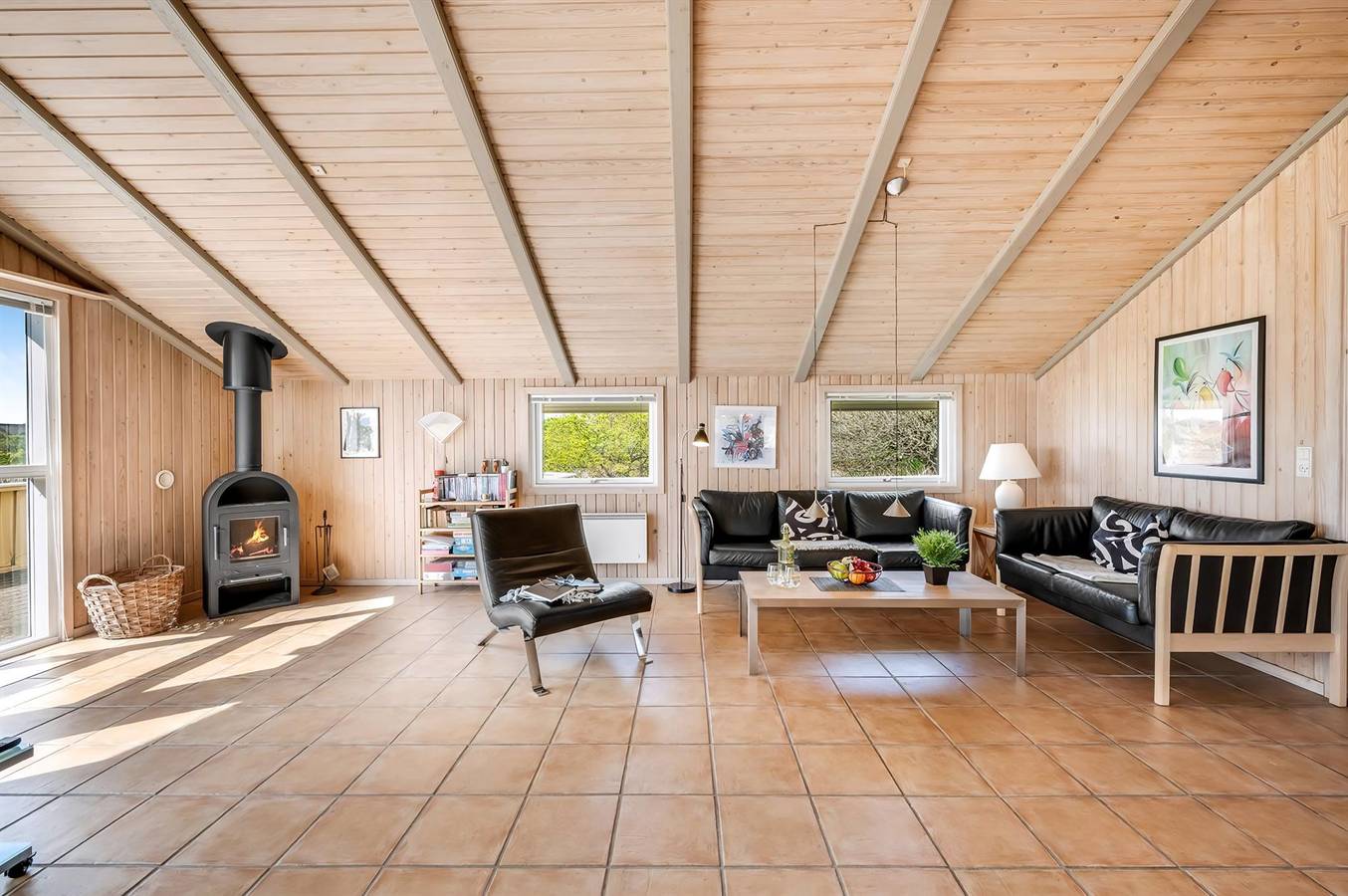 Nice home in Hvide Sande w/ Wifi, 3 Bedrooms and Sauna in Nørre Lyngvig, Hvide Sande