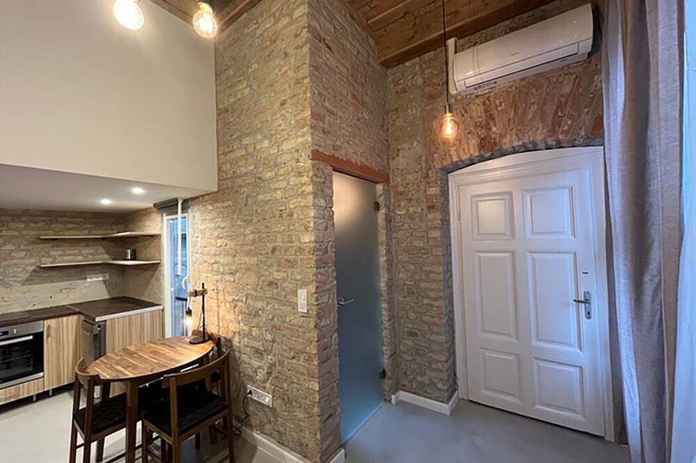 Ganze Wohnung, Central and quiet 1-bedroom on Andrassy út Budapest in Budapest, Mittelungarn