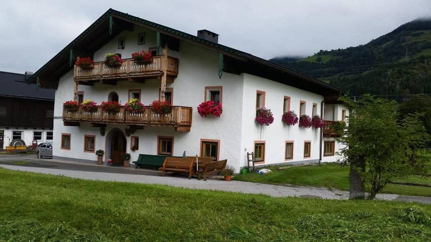 Ferienwohnung für 2 Personen, mit Balkon und Terrasse sowie Garten und Ausblick