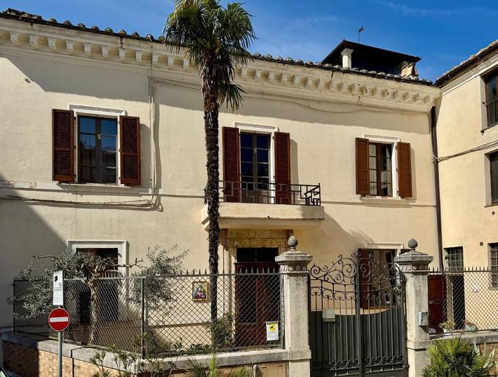 Ferienhaus für 3 Personen, mit Terrasse und Garten sowie Ausblick in Amelia