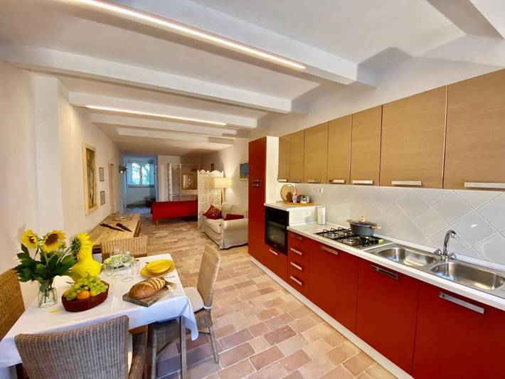 Location de vacances pour 4 personnes, avec vue ainsi que jardin et piscine, adapté aux familles à Cingoli - 4