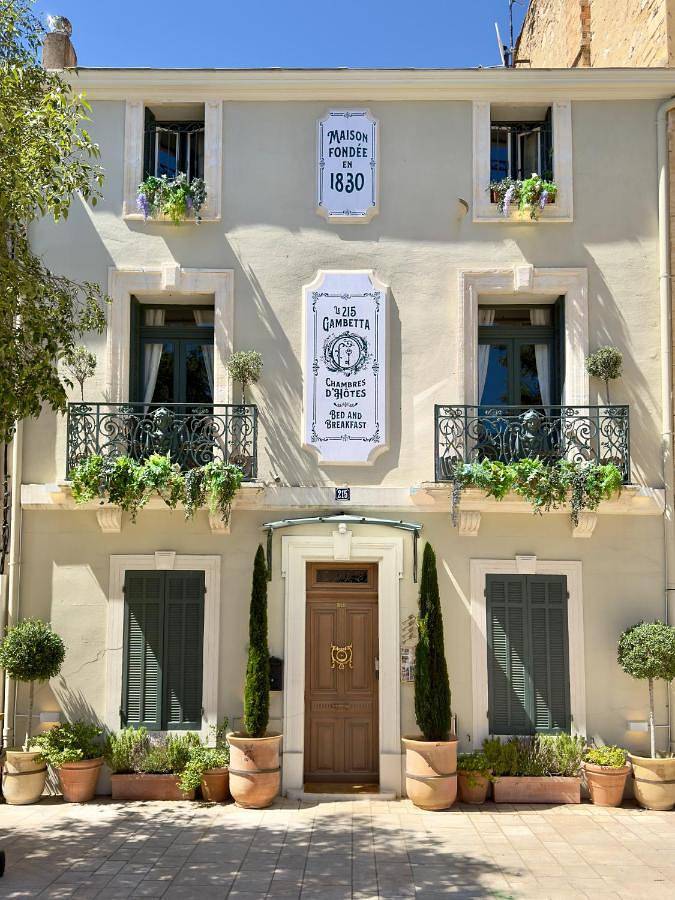 Le 215 Gambetta boutique hôtel en Provence in Cavaillon, Parc naturel régional du Luberon