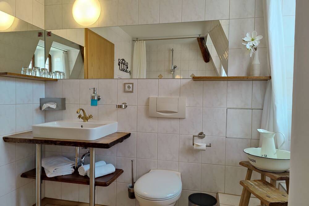 Doppelzimmer 9 - Hotel Zum Klötzelmönch in Görlitz, Oberlausitz-Niederschlesien