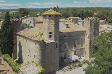 Château pour 18 personnes, avec jardin dans l' Hérault