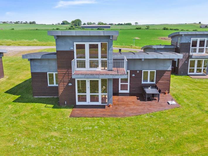 Ferieudlejning for 8 personer, med Balkon og Jacuzzi såvel som Terrasse og Sauna i Fåborg