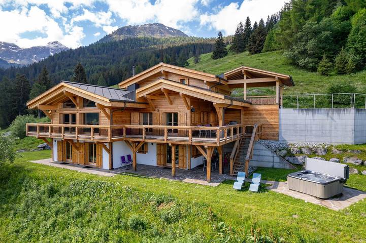 Casa rural para 16 personas, con sauna además de jardín y balcón, Familias con niños en Suiza