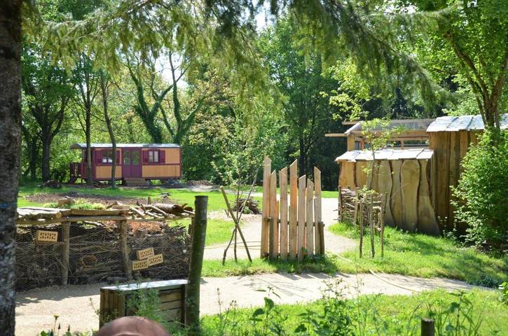 Chambre d’hôte pour 4 personnes, avec vue et jardin