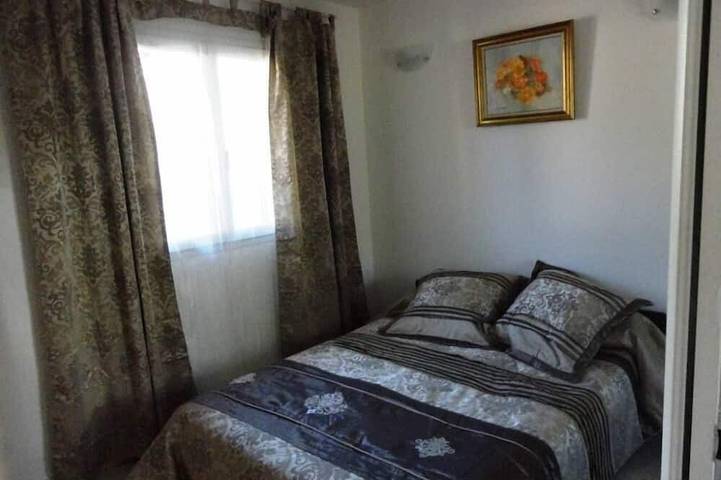 Gîte pour 5 personnes, avec terrasse et jardin dans Plage d'Agosta - 3