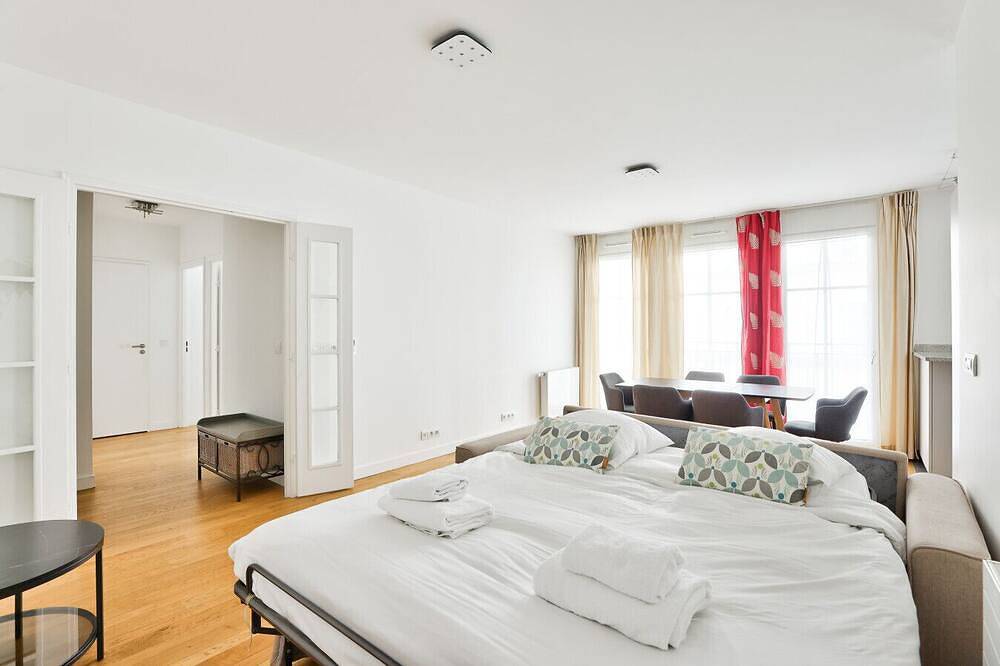 Entire apartment, Puteaux - La défense - 2 chambres in Puteaux, Hauts-de-Seine