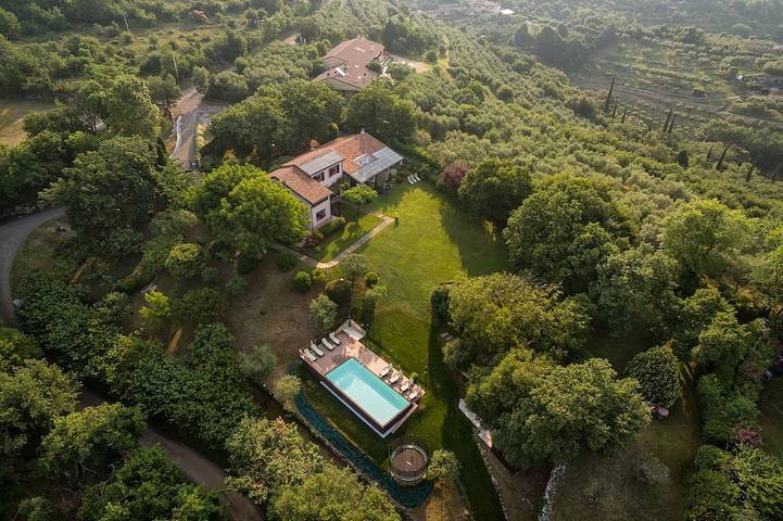 Villa für 10 Personen, mit Garten - 1