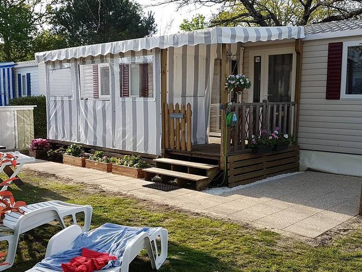 Mobil home pour 4 personnes, avec bassin pour enfant à Gastes - 3