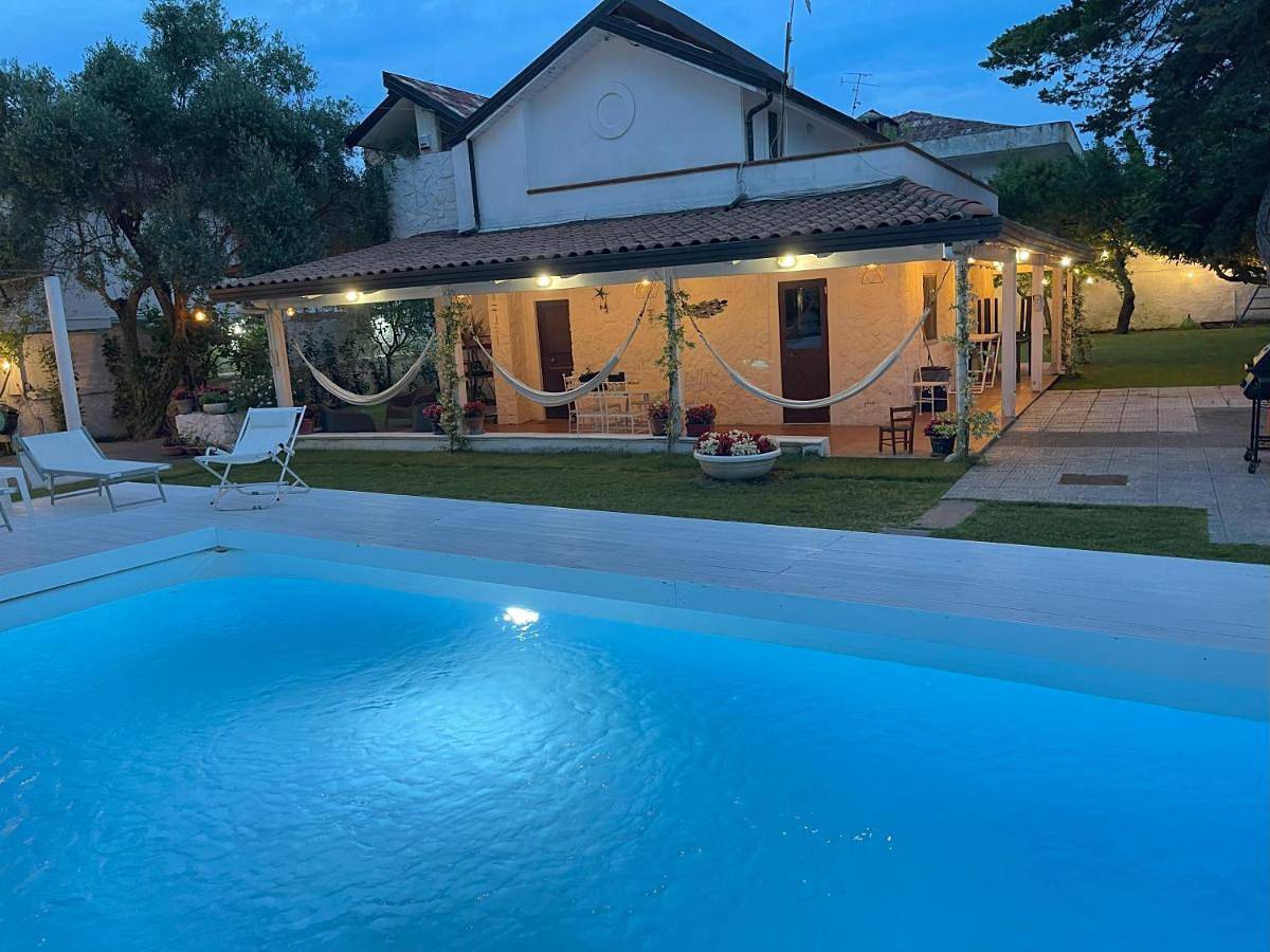 Villa Avvocato Catapano in Pontecagnano Faiano, Costa tirrenica Campania