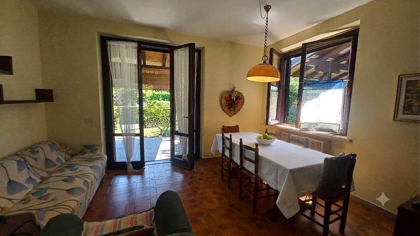 Apartment mit Swimmingpool in der Nähe des Lago in Lesa, Lago Maggiore (Piemont)