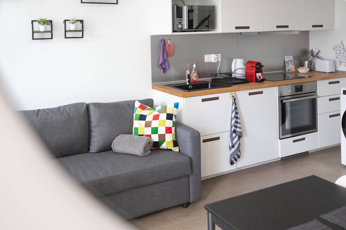 Casa vacacional 'L'évasion - Dúplex' con terraza privada y Wi-Fi in Zillisheim, Región de Mulhouse