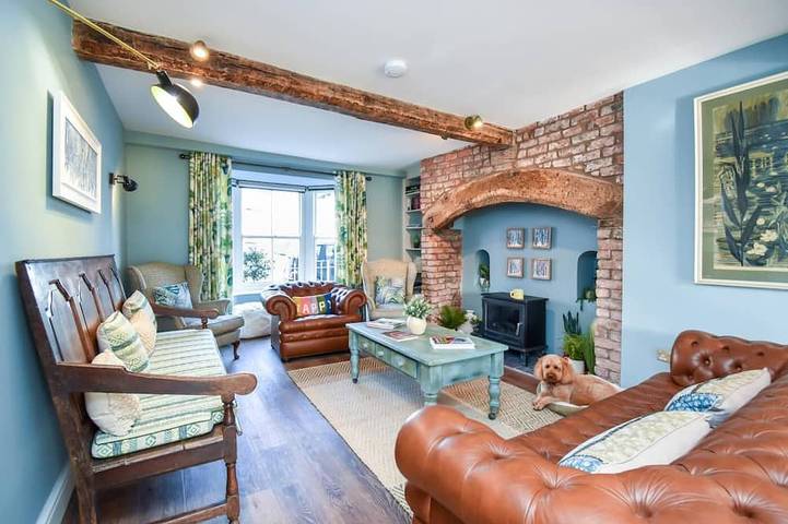 Cottage for 8 people, with garden, with pets in Ruthin