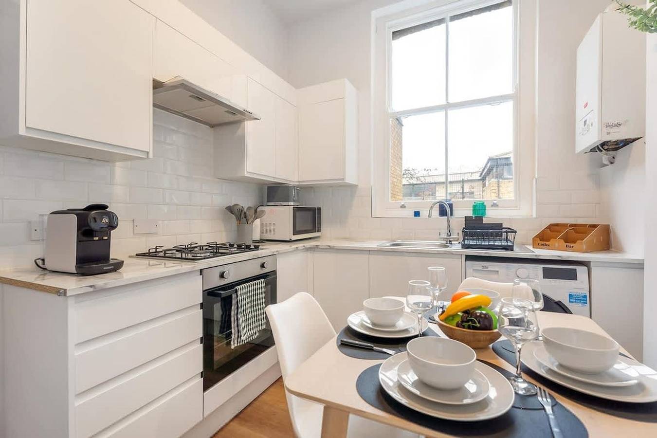 Entire apartment, Stylish 2 Br Flat near Brick Lane  London Sleeps 4 in Bethnal Green, London