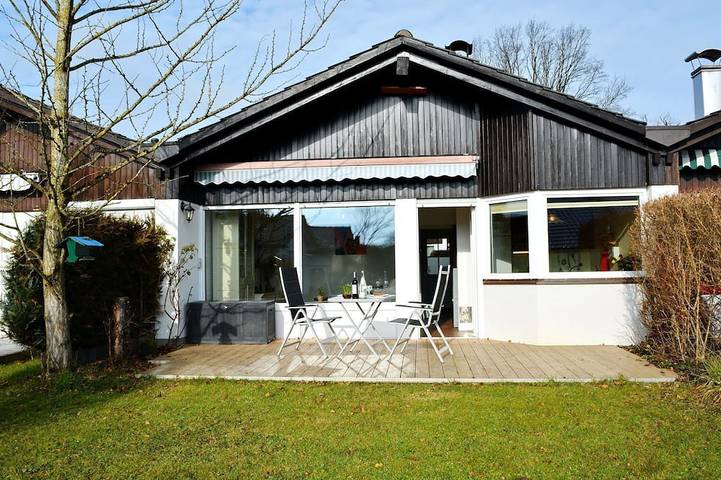 Ferienhaus für 2 Personen, mit Terrasse und Garten