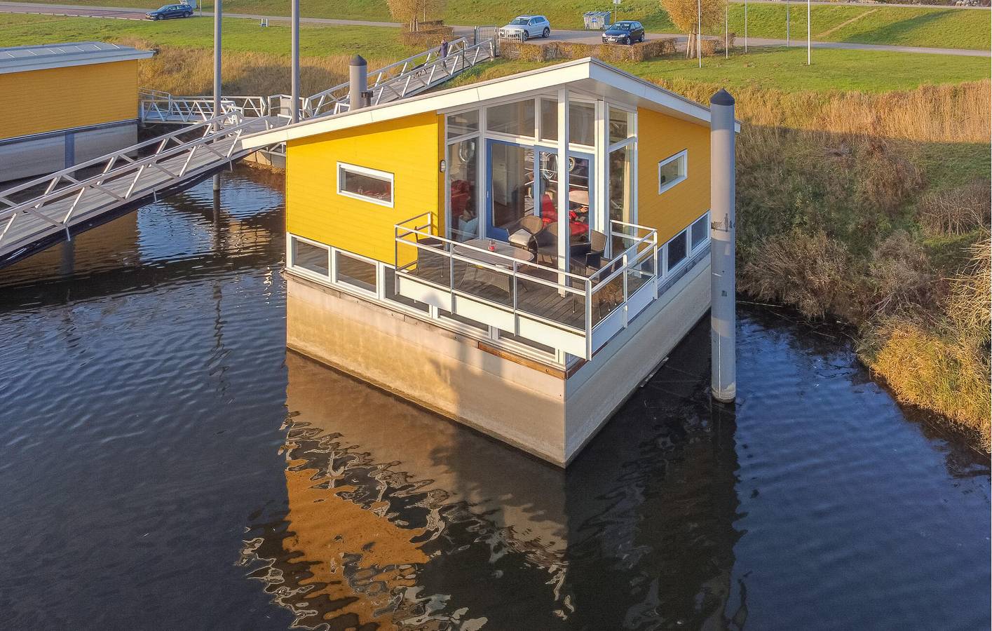 Hausboot für 6 Personen mit Terrasse in Limburg (Niederlande)