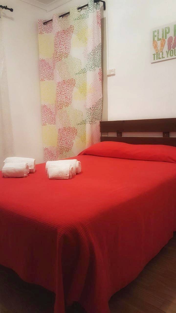 Double Room with Shared Bathroom in Peniche, Leiria District